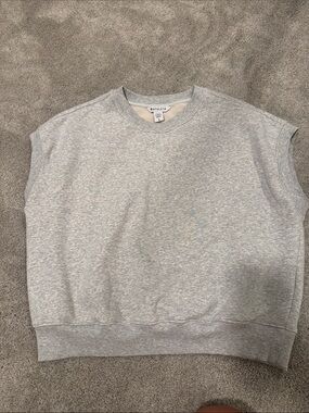 Athleta Light Gray Crewneck Sleeveless Sweater